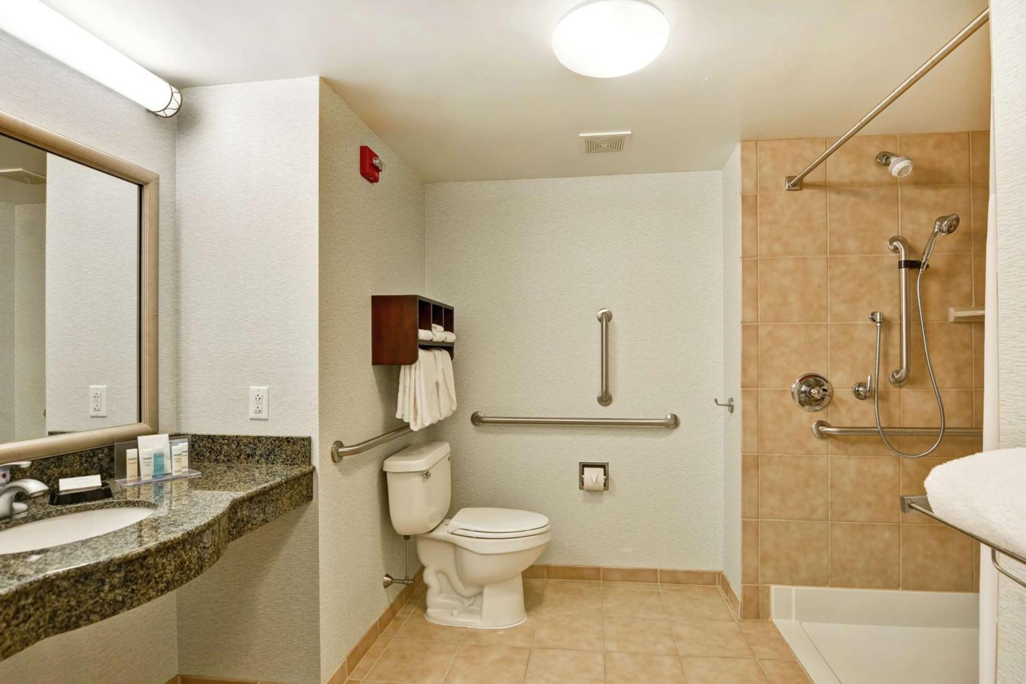 Hampton Inn & Suites Wilkes-Barre Dış mekan fotoğraf