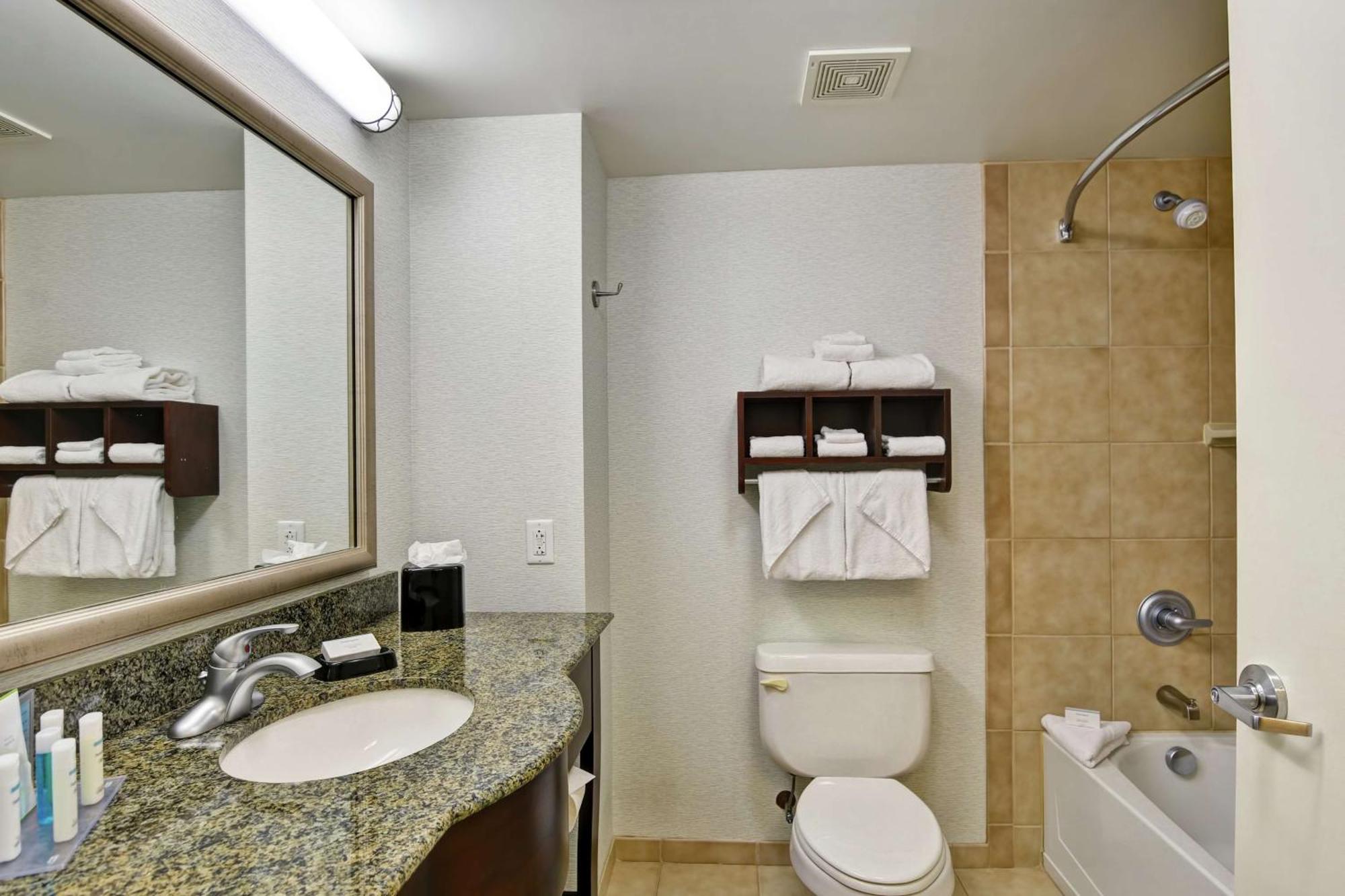 Hampton Inn & Suites Wilkes-Barre Dış mekan fotoğraf